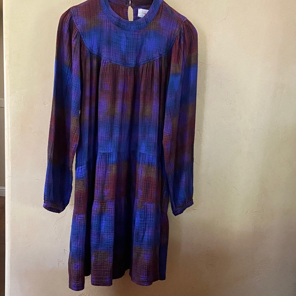 Sz L XiRENA Celestial Blue Gauzy 100% Cotton Dress with Pockets